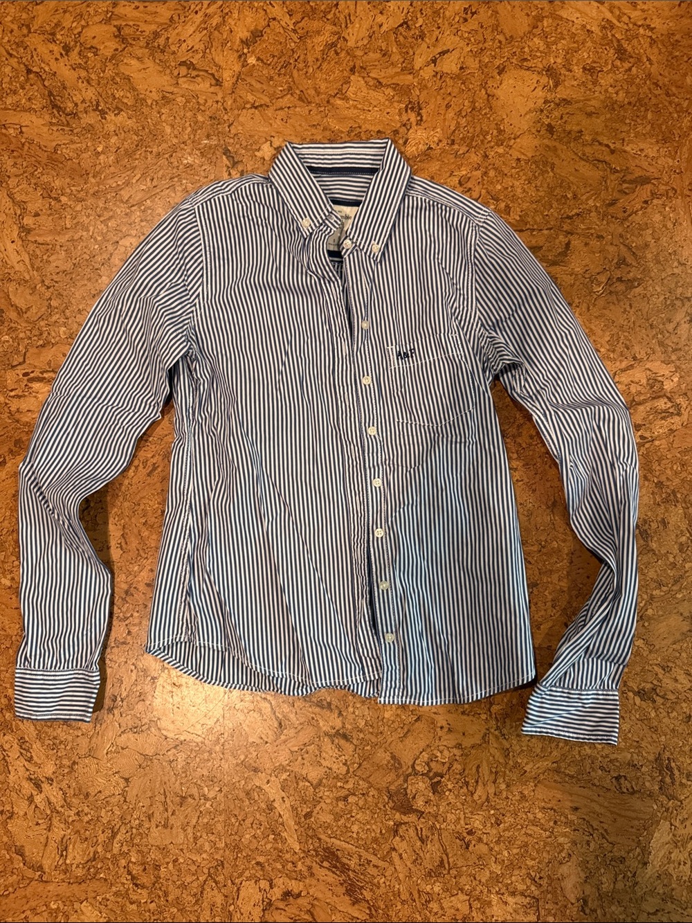 Abercrombie & Fitch Navy and White Striped women’s button down Snall